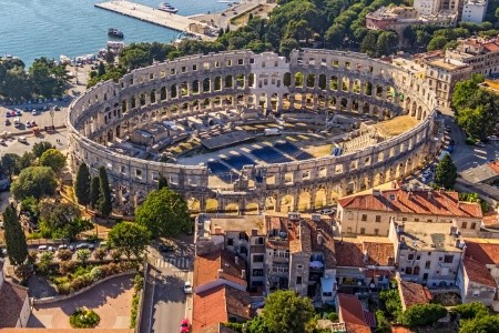 Merülj el Pula szépségeiben
