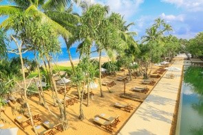 Pandanus Beach Resort & Spa