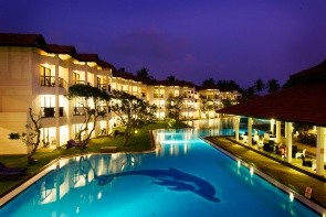 Club Dolphin
