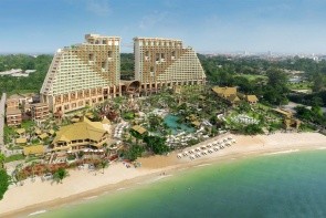 Centara Grand Mirage Beach Resort