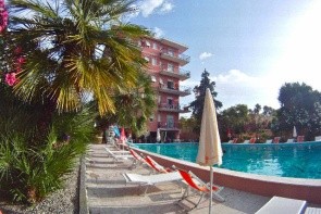 Perla Marina Apartmanház (Liguria)