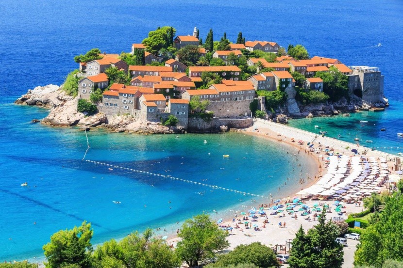 Sveti Stefan sziklás félsziget Montenegró