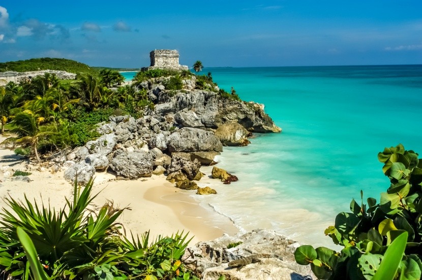 Maja erőd romjai, Tulum Beach és a gyík